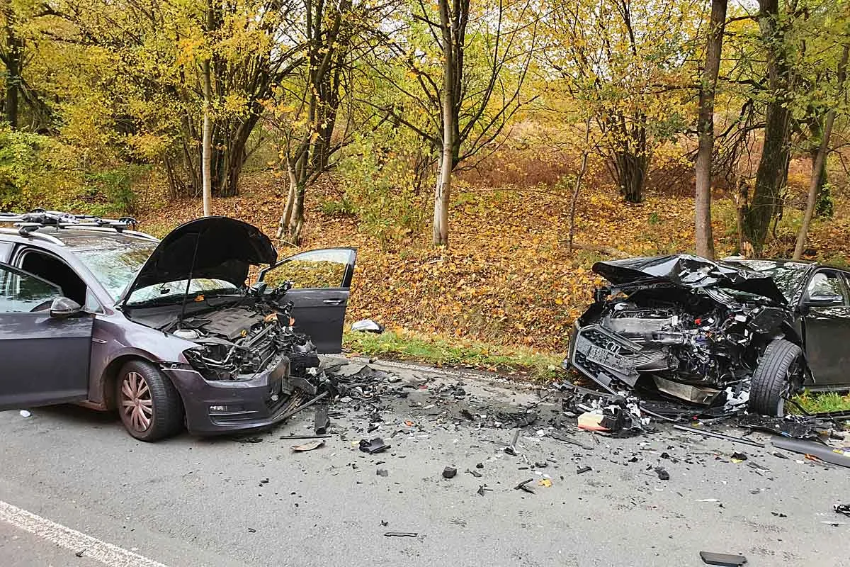 Breckerfeld - Schwerer Verkehrsunfall auf der L528