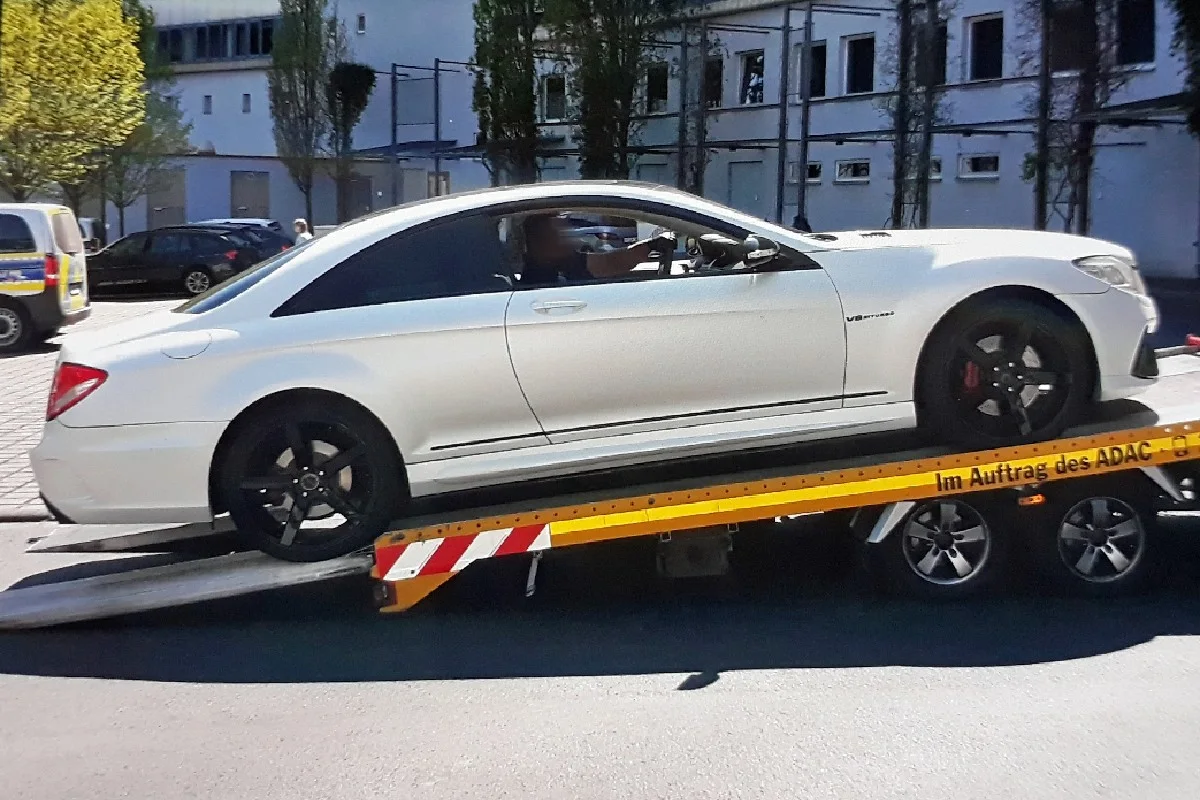 Kassel - Aktion gegen Raser - Mercedes sichergestellt und mehrere Fahrverbote erteilt