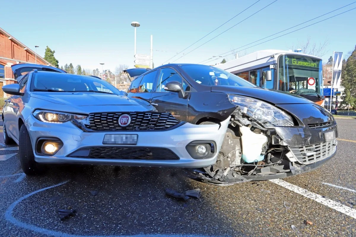 St.Gallen - Kollision auf Verzweigung - wer hatte Rot?