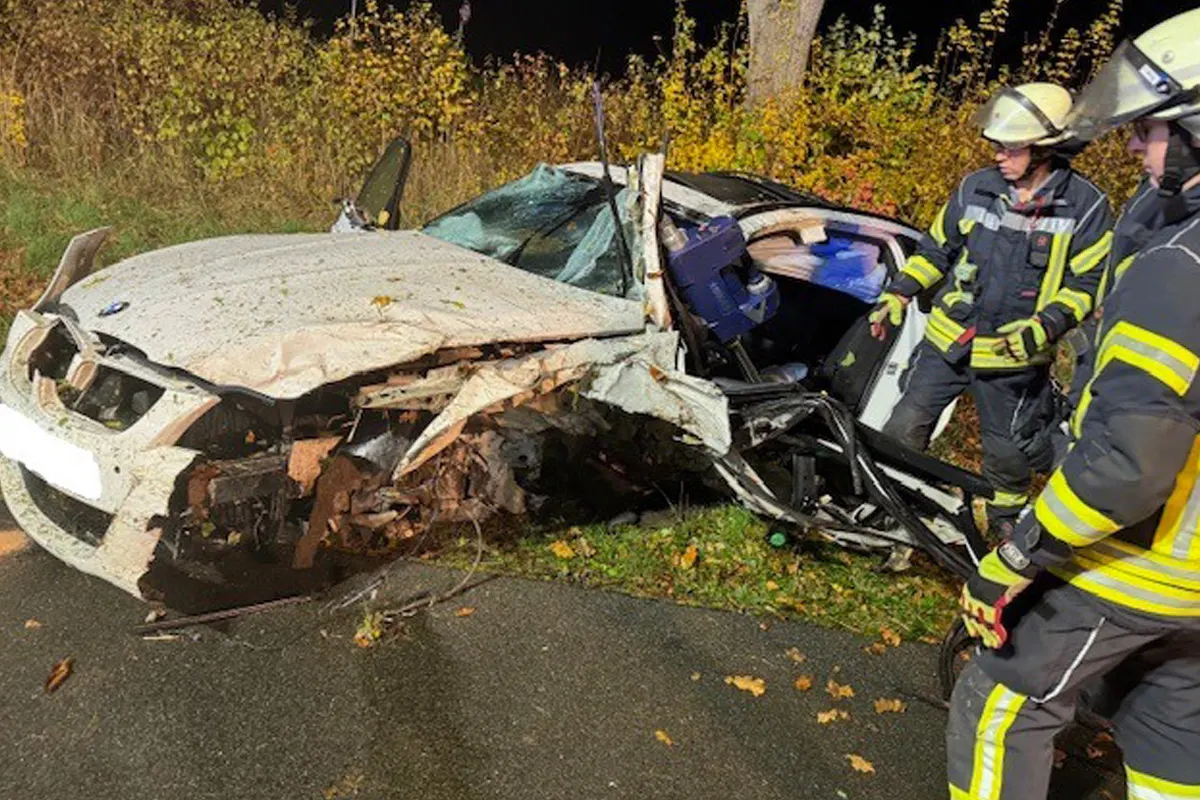Blomberg NW – Fahrer (22) nach Unfall mit BMW schwer verletzt