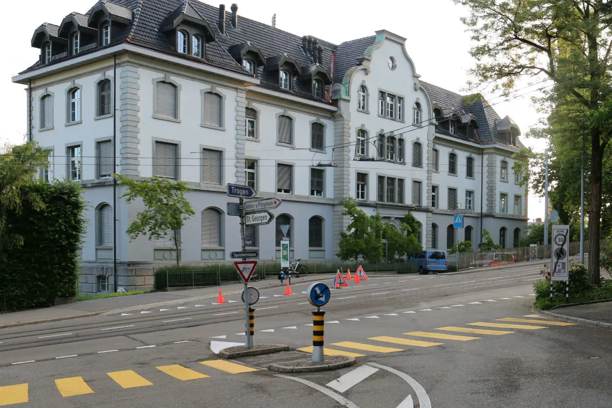 St. Gallen SG - Zwei Velofahrer miteinander kollidiert