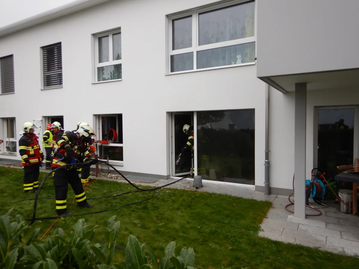 Brand Schöftland AG -  Wohnung gerät in Brand!