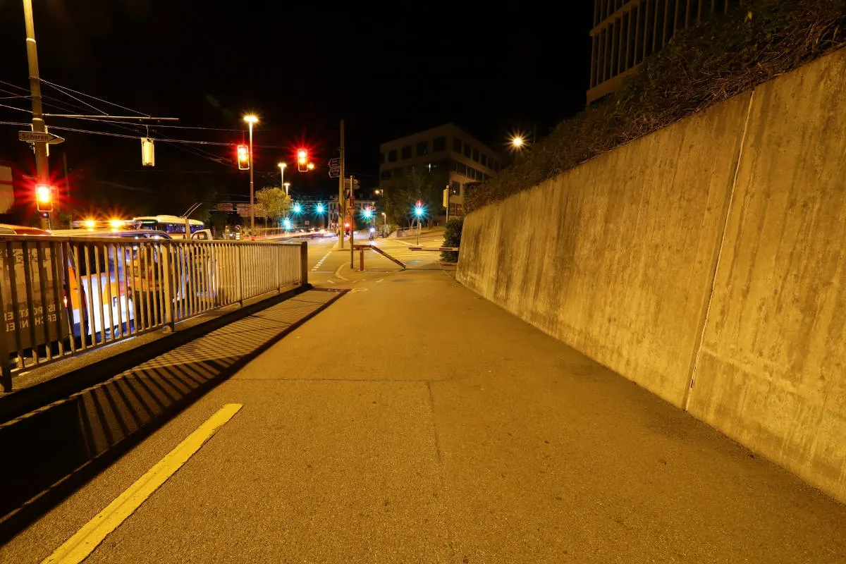 Unfall in St.Gallen – Fahrradfahrer prallt in Abschrankung