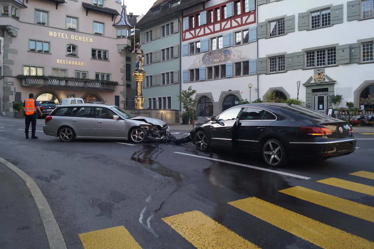 Stadt Zug – Frontalkollision am Kolinplatz