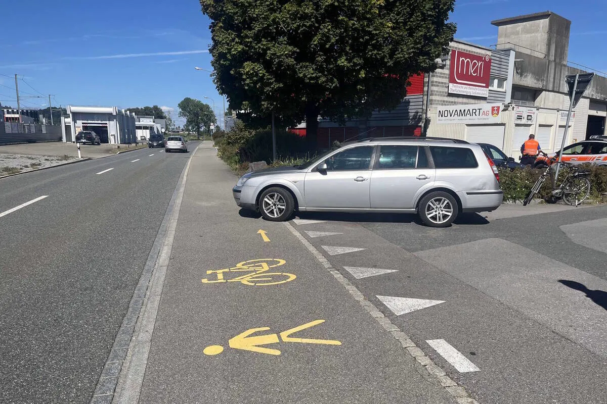 Au SG -  80-jähriger E-Biker bei Unfall verletzt