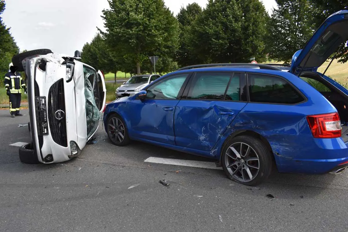 Elze - Unfall zwischen zwei PKW's