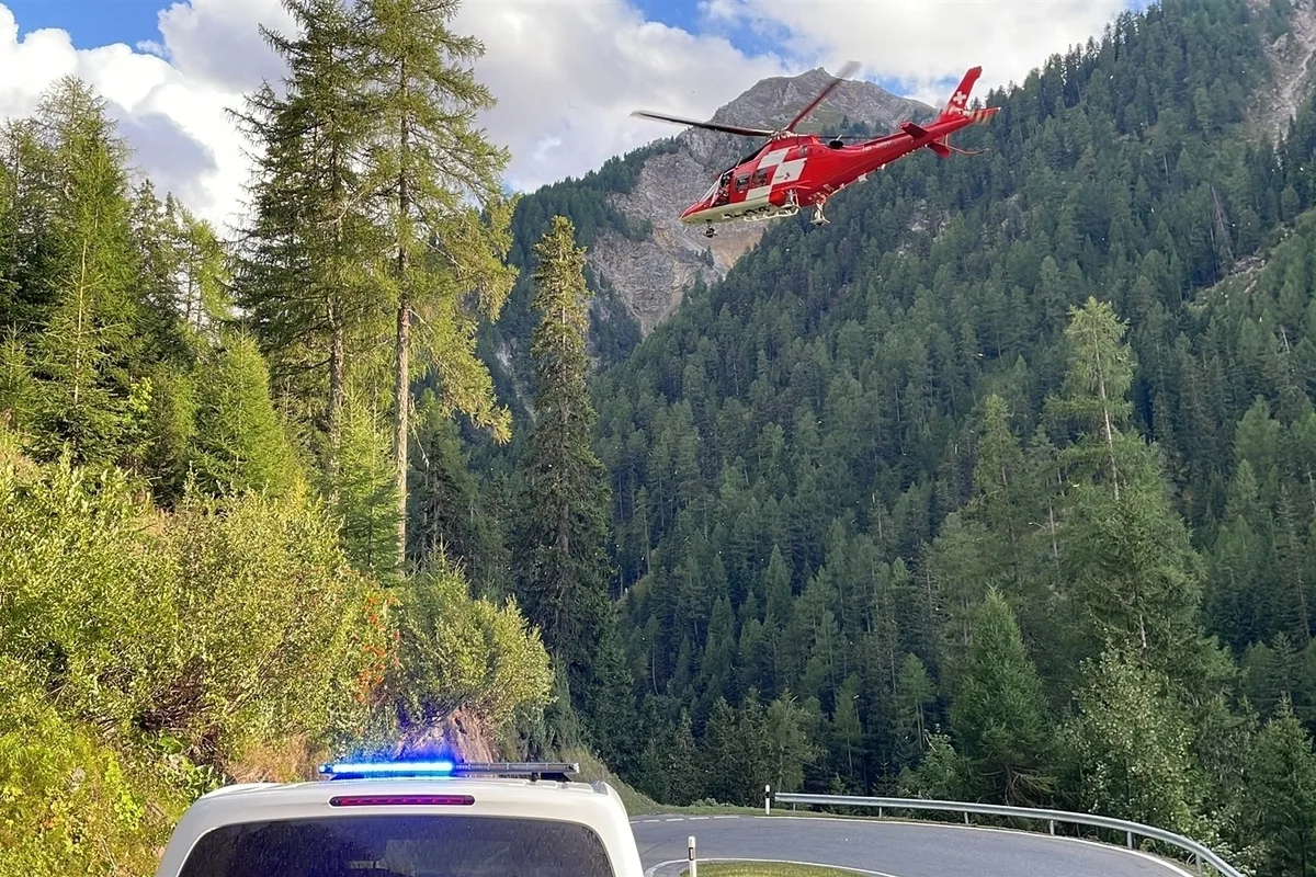 Sta. Maria Val Müstair GR – Rega nach Unfall im Einsatz