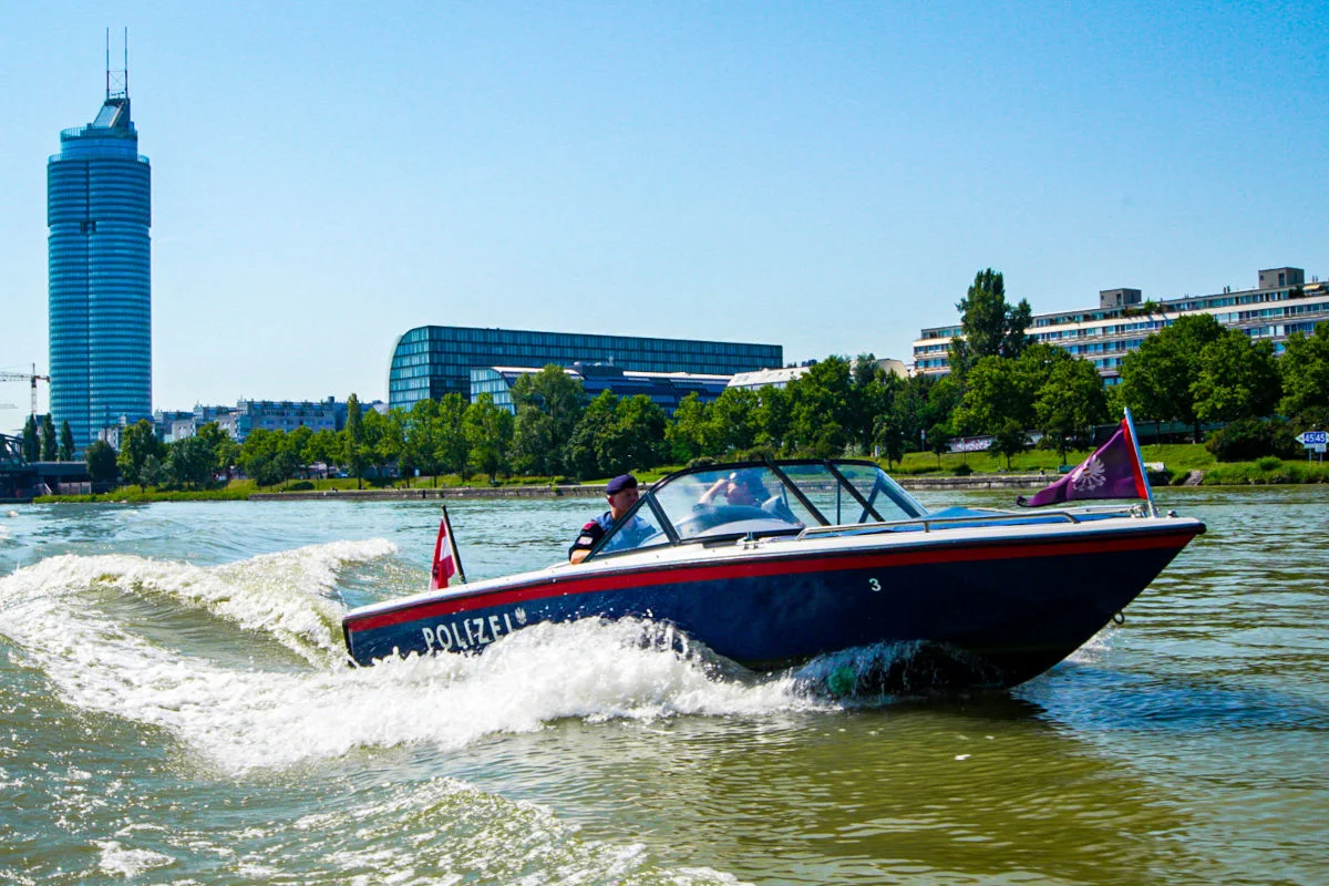 Badeunfall in Wien – Bub beinahe ertrunken
