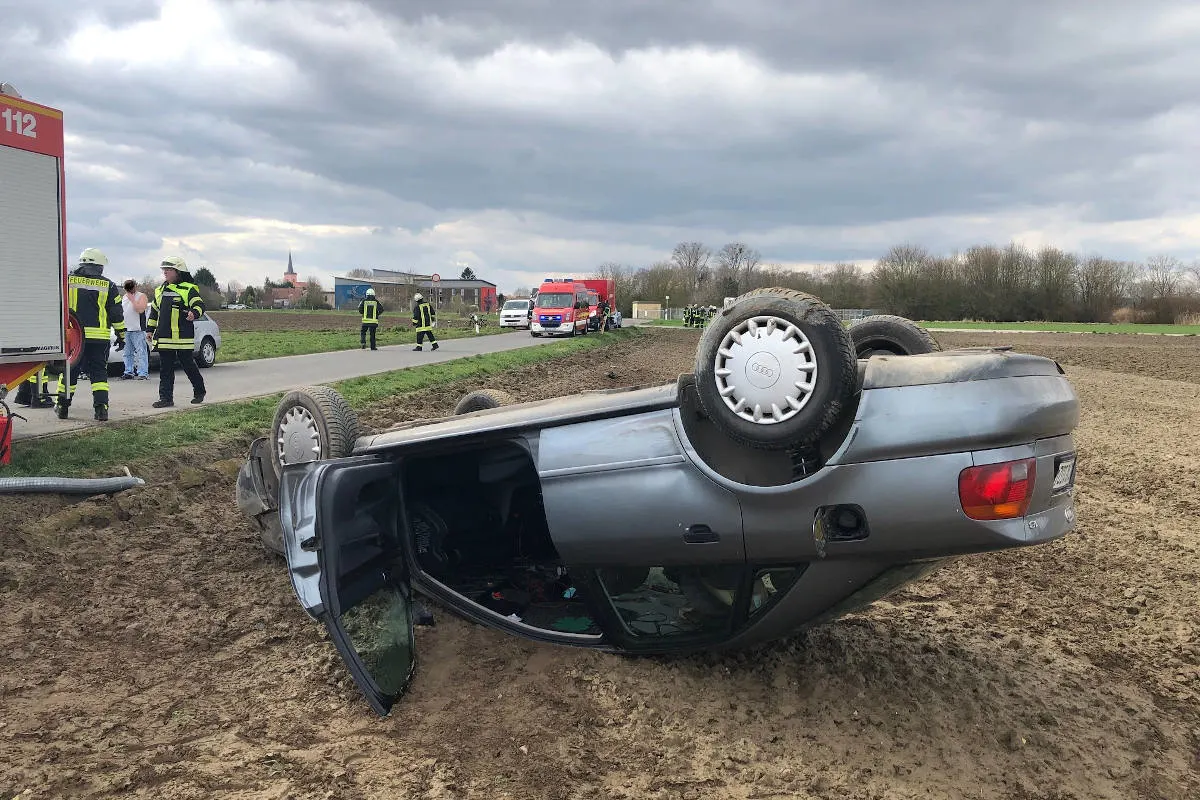 Eich – Autofahrerin nach doppeltem Überschlag schwer verletzt
