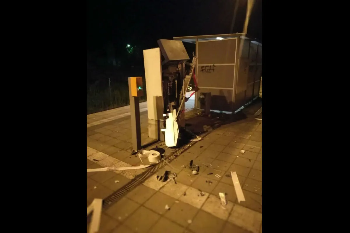 Fahrkartenautomaten gesprengt - Zeugenaufruf