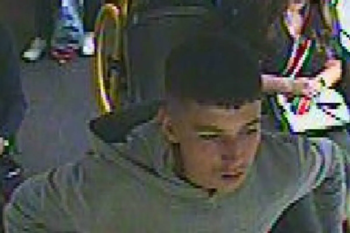 Holzlar - Foto-Fahndung nach Straßenraub - Jugendliche im Visier