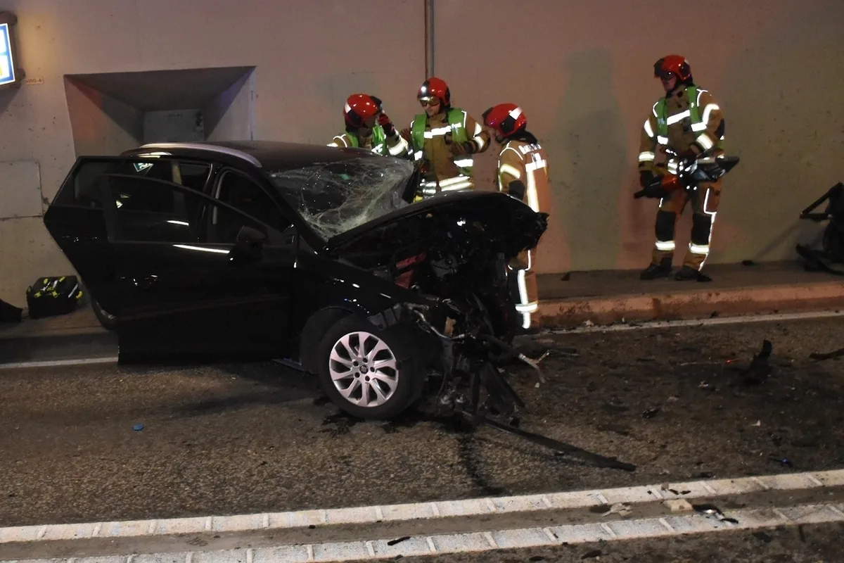 Frontalkollision im Tunnel Trin GR – Mehrere Verletzte