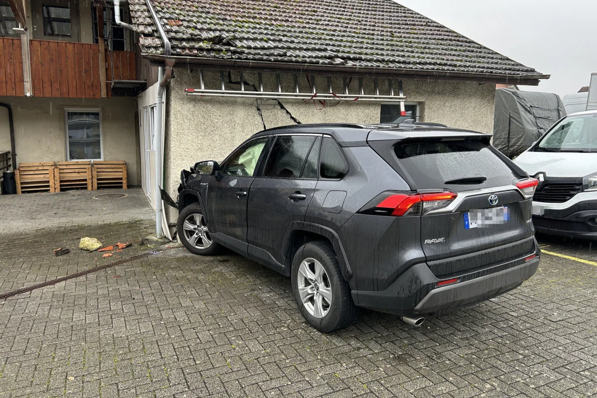 Umiken AG – 15-Jähriger auf Flucht verunfallt 