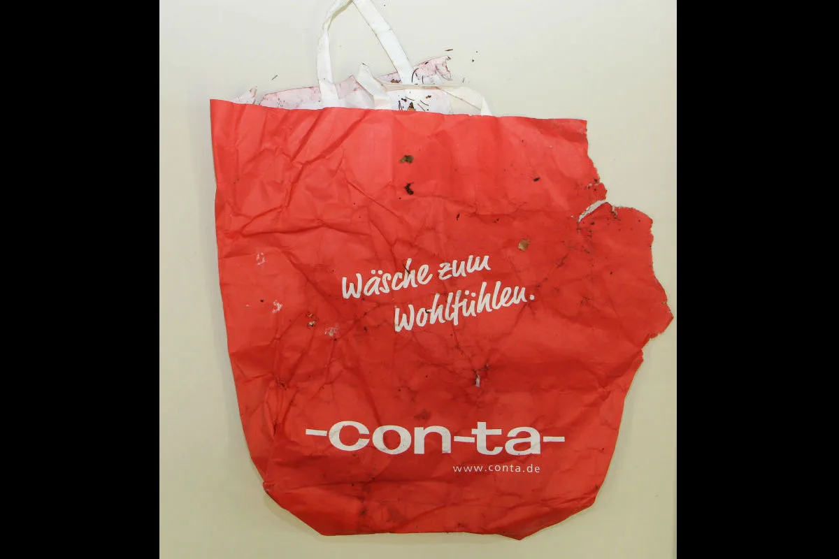 Toter Säugling in Papiertüte gefunden - Zeugenaufruf