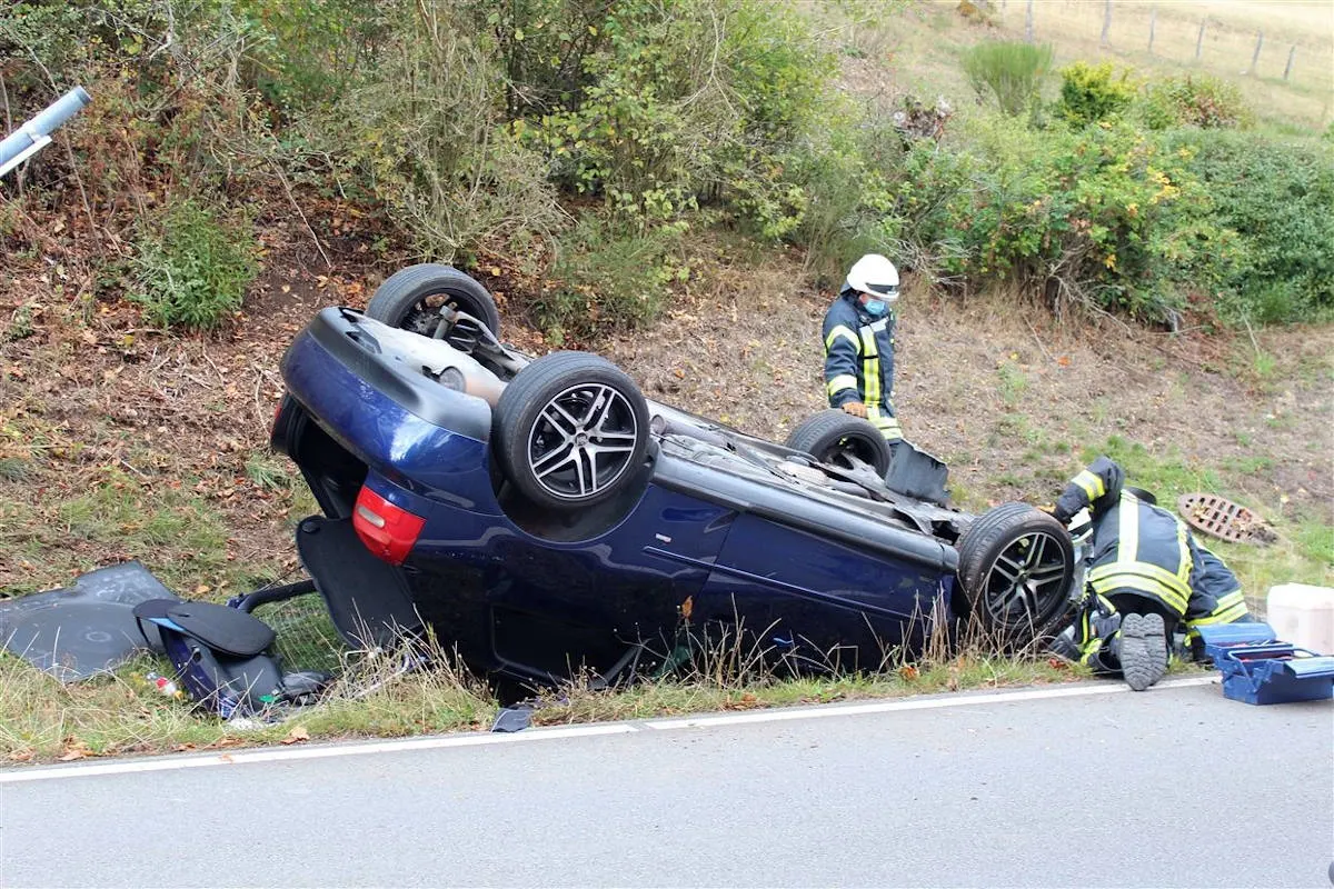 Attendorn – Drei Heranwachsende bei Unfall verletzt