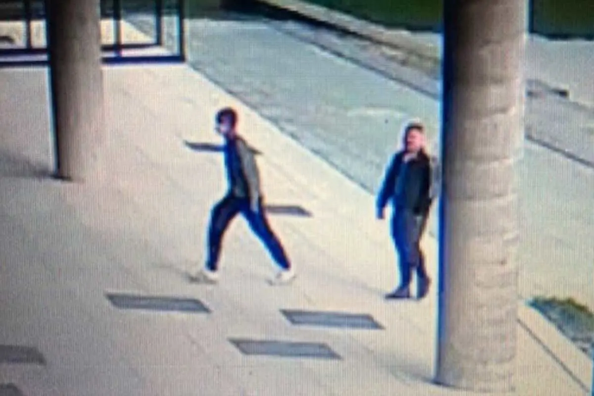Salzburg - Drei 15-Jährige überfallen! 