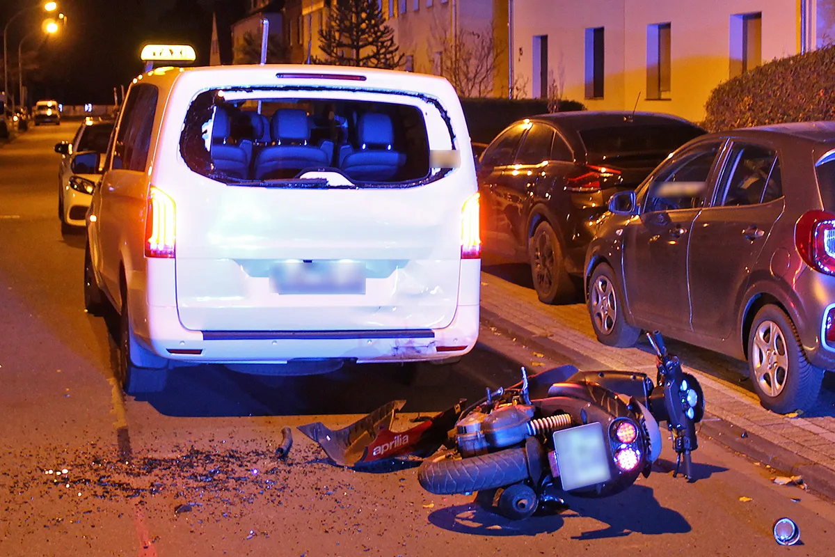 Oberhausen NW – Flucht vor Polizei endet mit Unfall und Festnahme