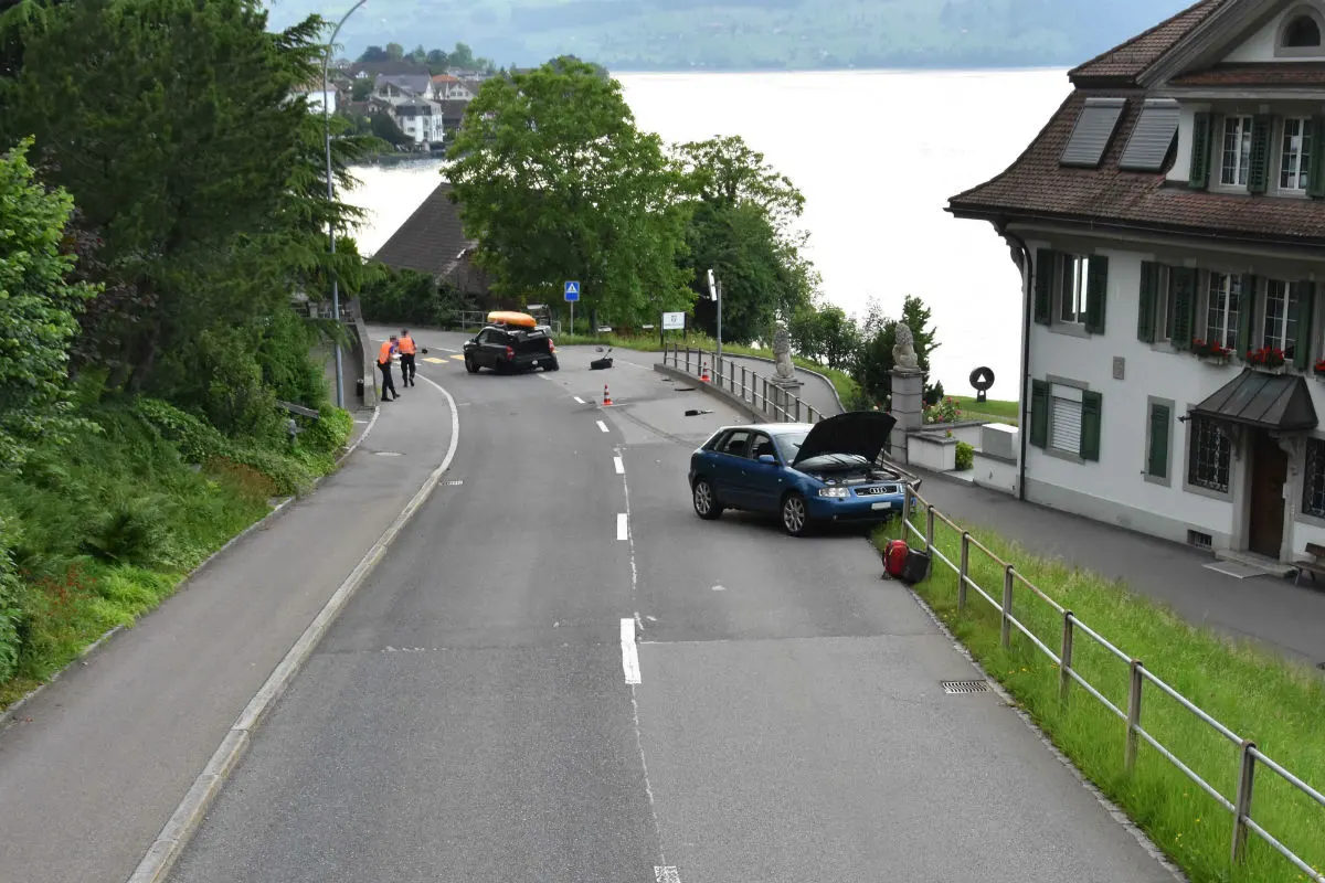 Beckenried NW - Totalschaden nach Kollision - Zeugenaufruf