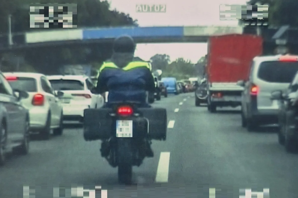 A23 Halstenbek SH –Bußgelder für Motorrad-Fahrer wegen Nutzung der Rettungsgasse