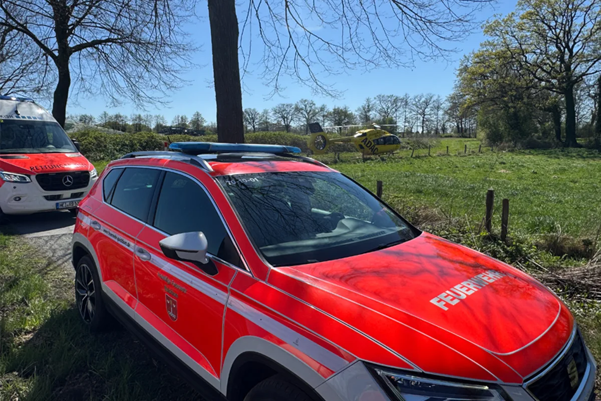 Ellerau – Schwerverletzte bei Unfall mit zwei Autos und Lkw
