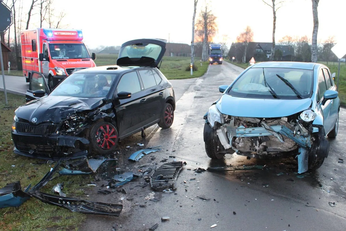 Unfall in Stemwede – Zwei Verletzte nach Zusammenstoß