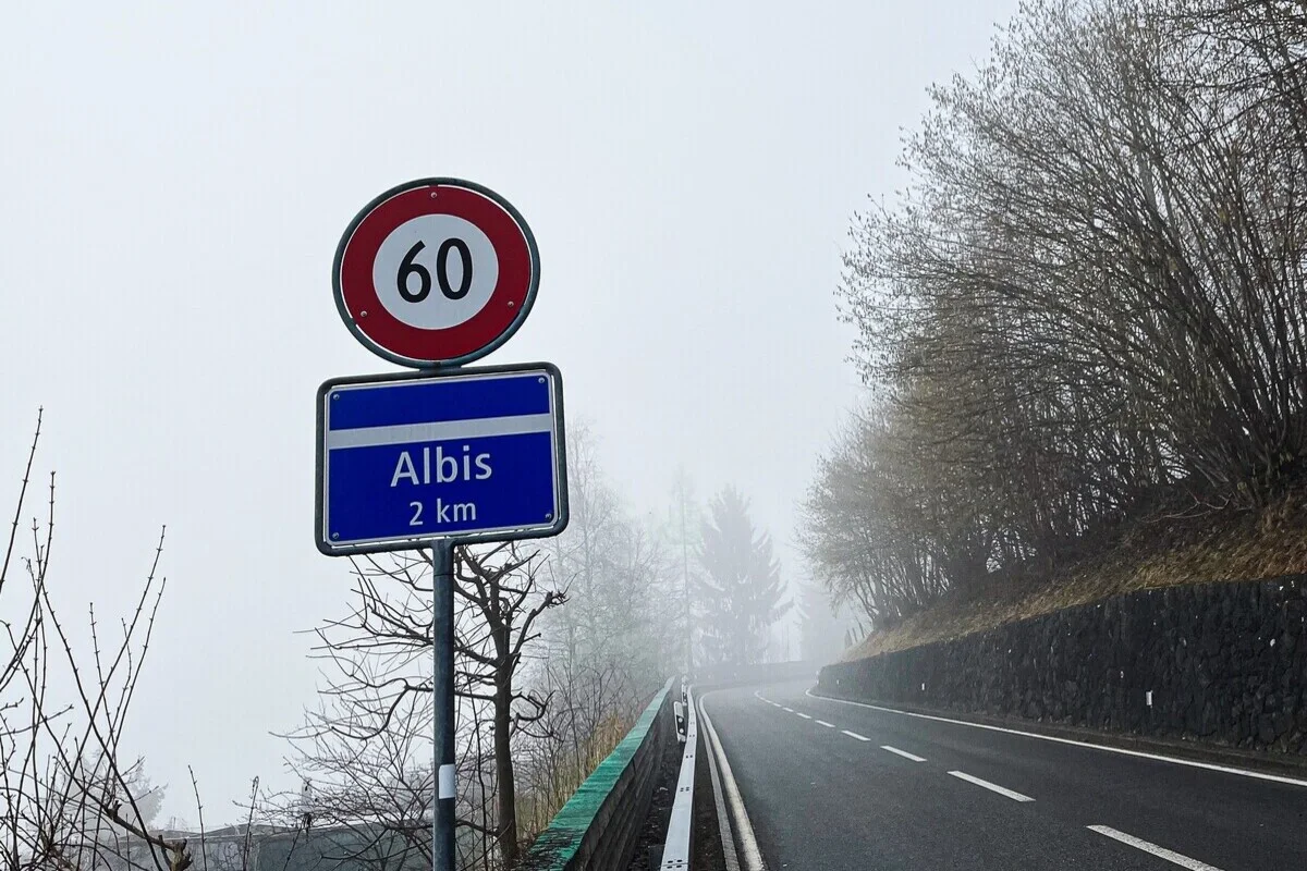 Albispass ZH - Tempolimit von 60 km/h bleibt dauerhaft