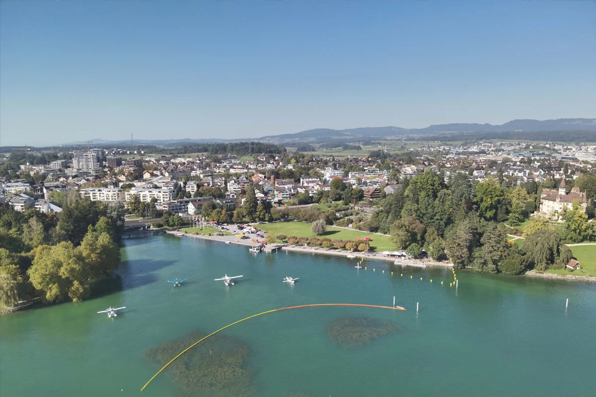 Cham ZG – Eine Tote nach Absturz von Wasserflugzeug in Zugersee