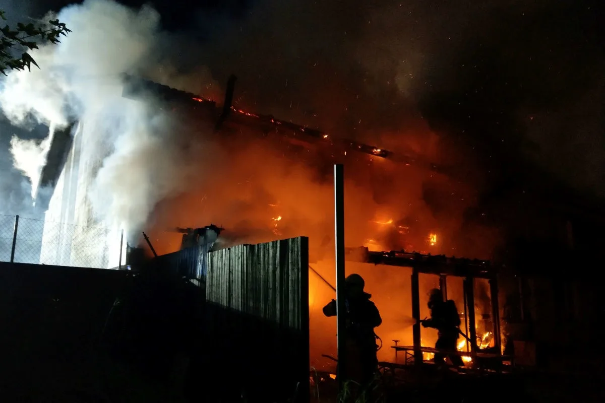 Schöftland AG - 80 Feuerwehrleute rückten zur Brandbekämpfung aus