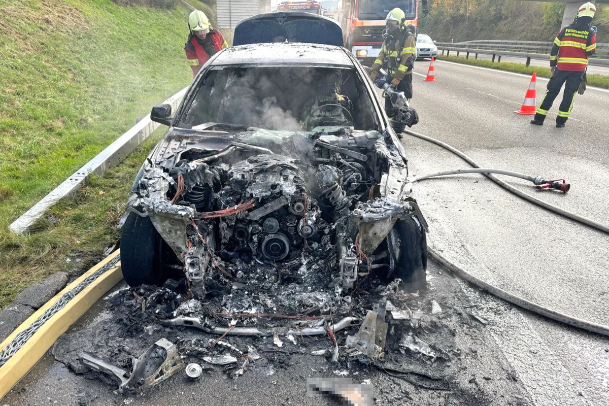 Sirnach TG – Auto in Flammen aufgegangen