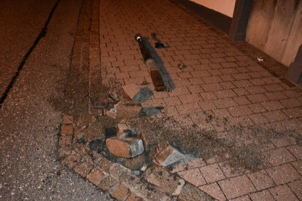 Planken FL - Alkoholisiert Unfall gebaut und abgehauen