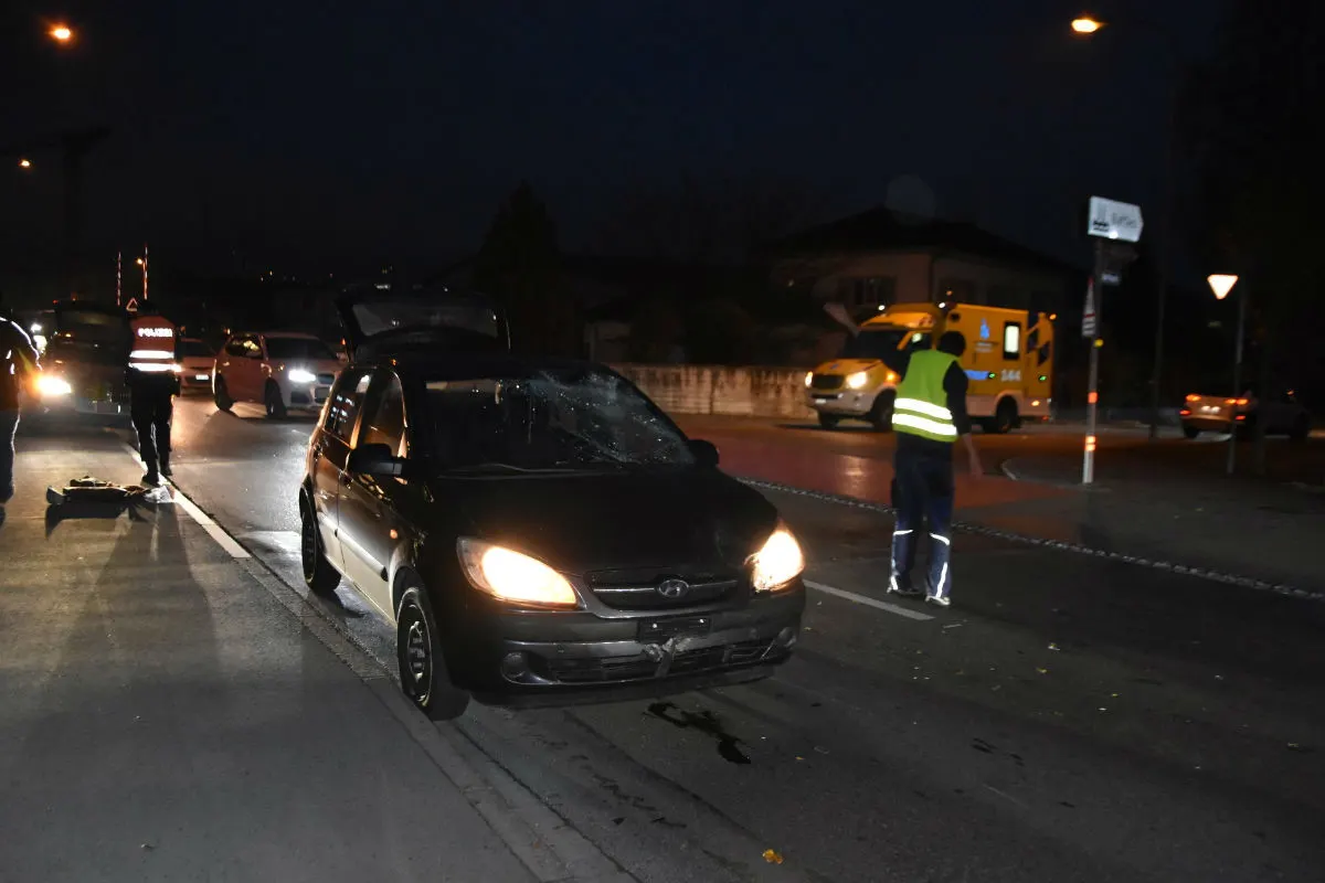 Altstätten SG - Autofahrer gegen Roller geprallt
