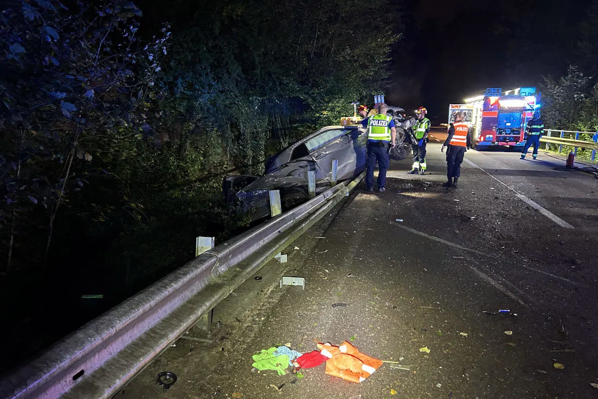 Mumpf AG – Autofahrer verunfallt schwer