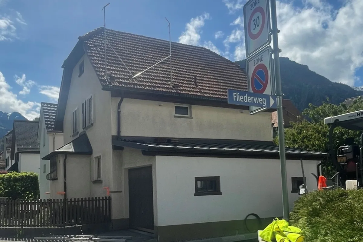 Arbeitsunfall in Chur GR – Mann stürzt vom Dach