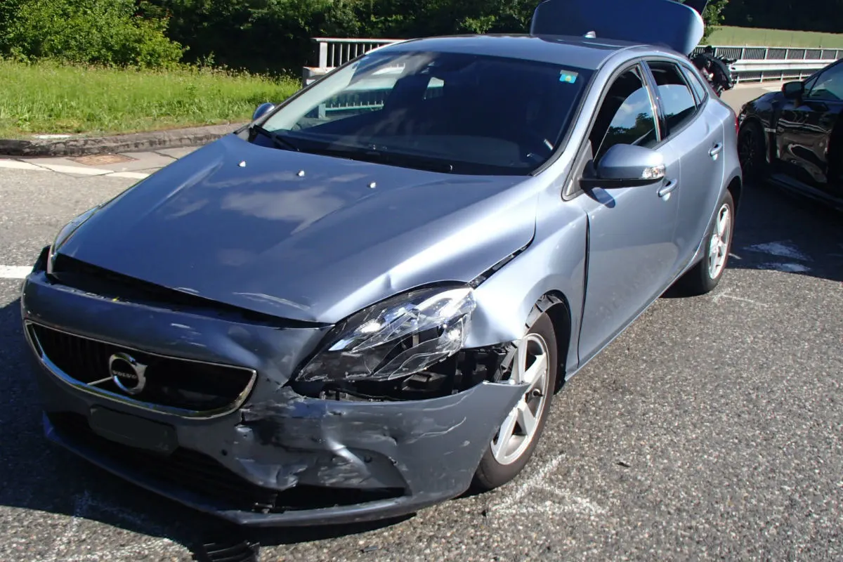 Buchs AG - Heftger Unfall zwischen zwei Autos