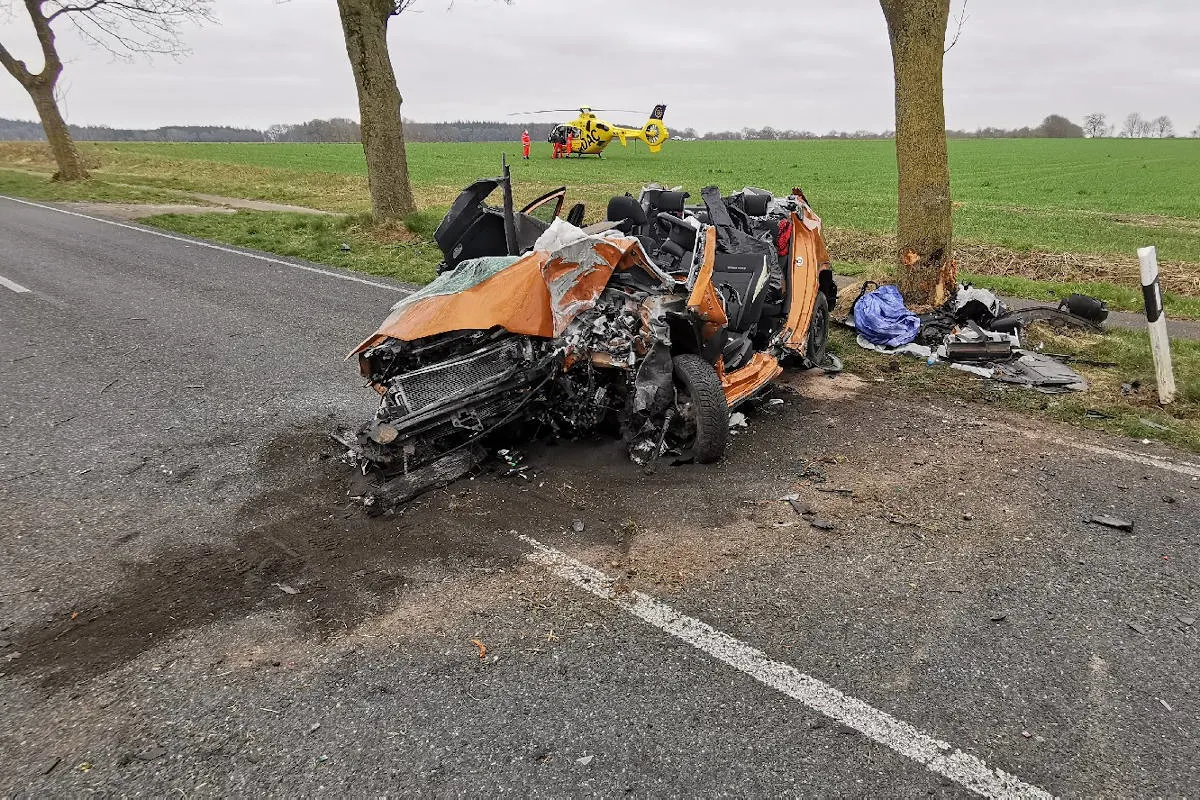Geestland – Mehrere Personen schwer verletzt bei Unfall