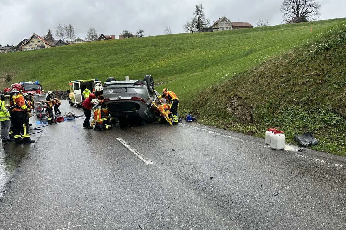 Speicher AR - Haldenstrasse nach Unfall gesperrt
