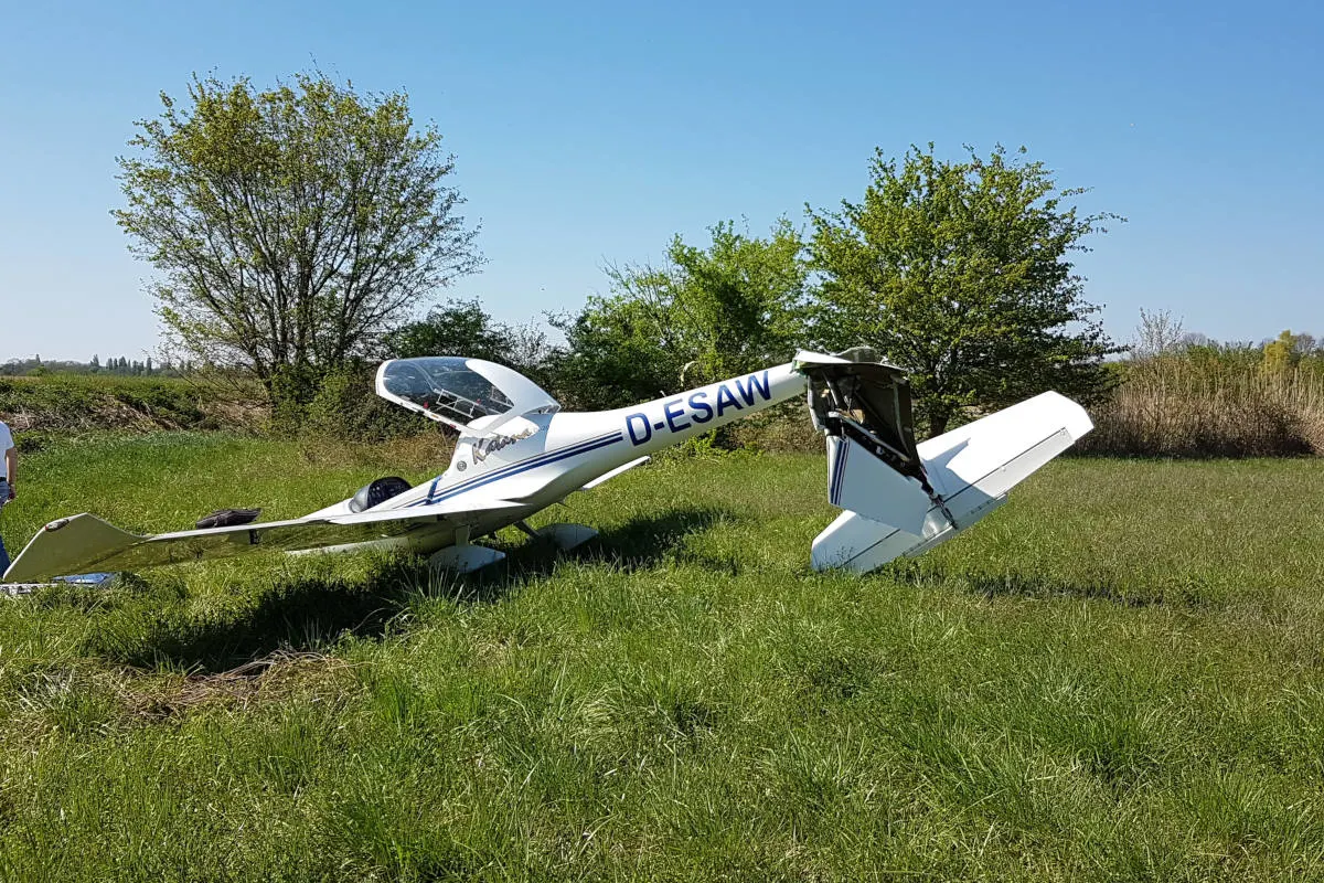 Absturz eines einmotorigen Leichtflugzeuges