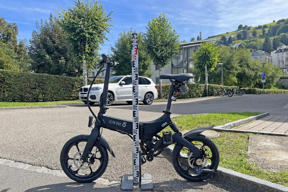 Sankt Gallen - Leichtmotorrad-Fahrer verletzt sich bei Kollision mit Auto