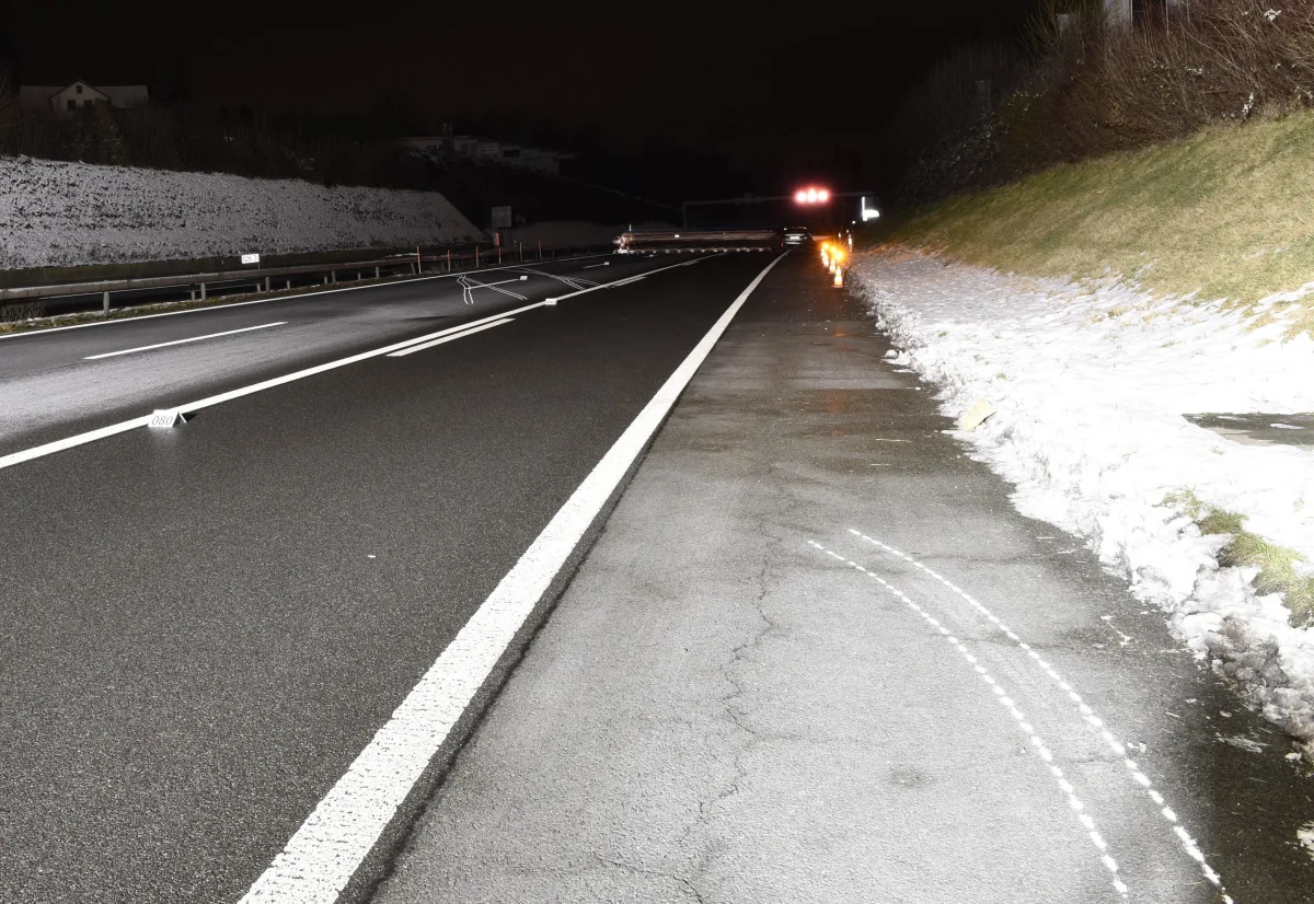 A3 Richterswil ZH – 22-jähriger Lenker nach Unfall verhaftet