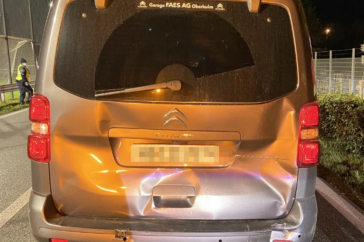 Fahrerflucht in Villmergen AG - Unfallverursacher haut ab - die Polizei sucht nach einem Audi Q7 Fahrer