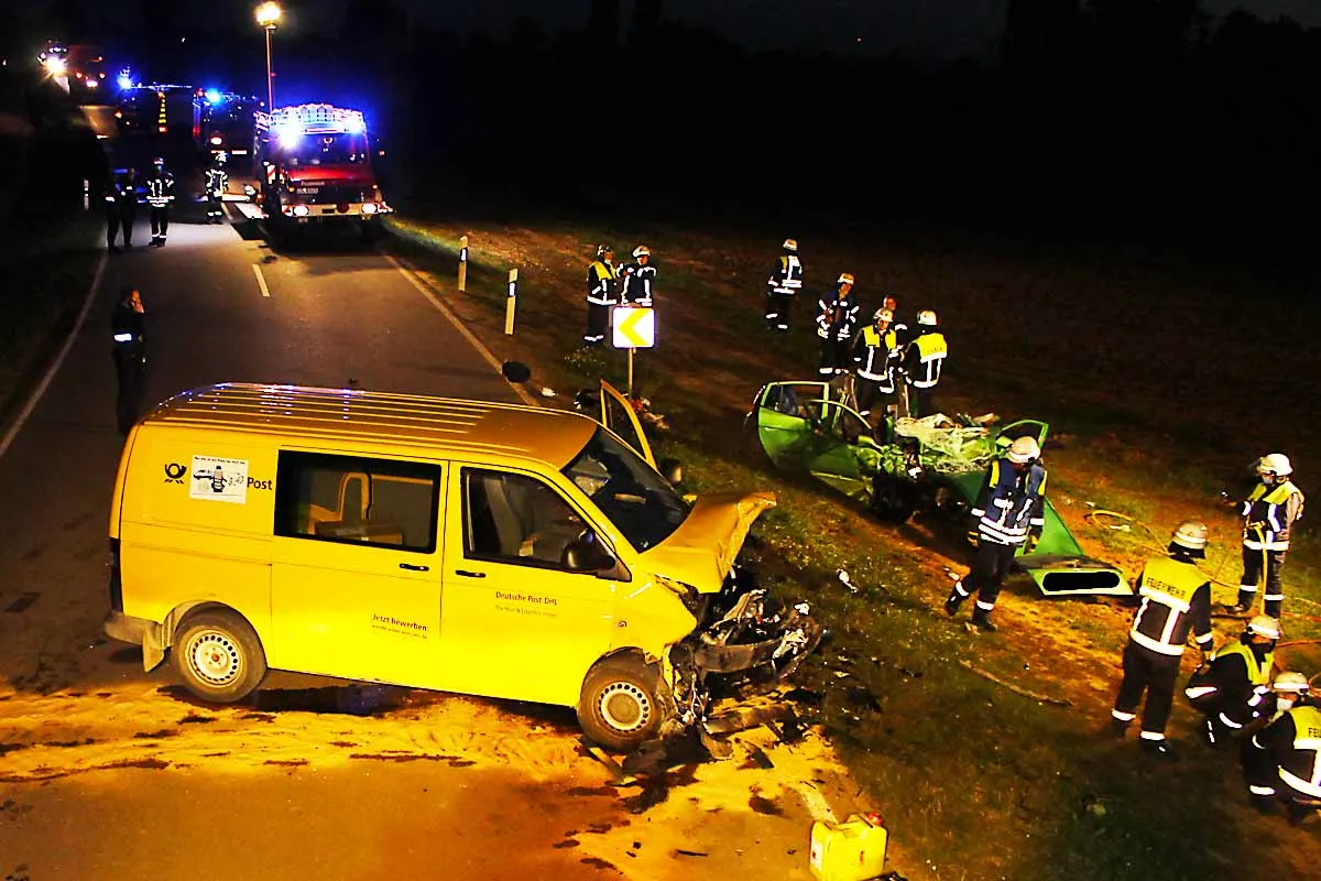  Schwerer Unfall in Dannstadt-Schauernheim -  Zwei Personen schwer verletzt 