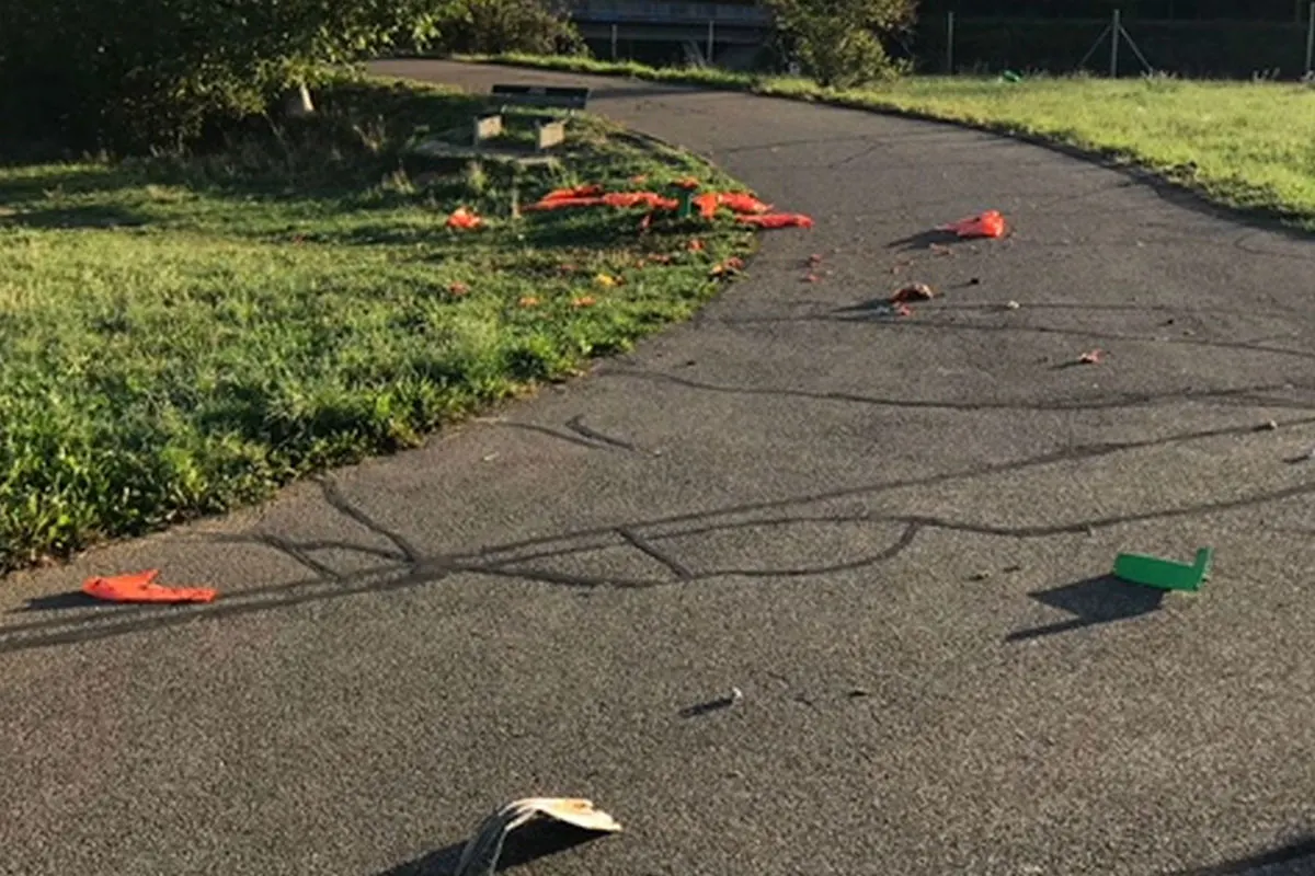 Aesch BL - Vandalen verursachen Sachschaden: die Polizei sucht Zeugen