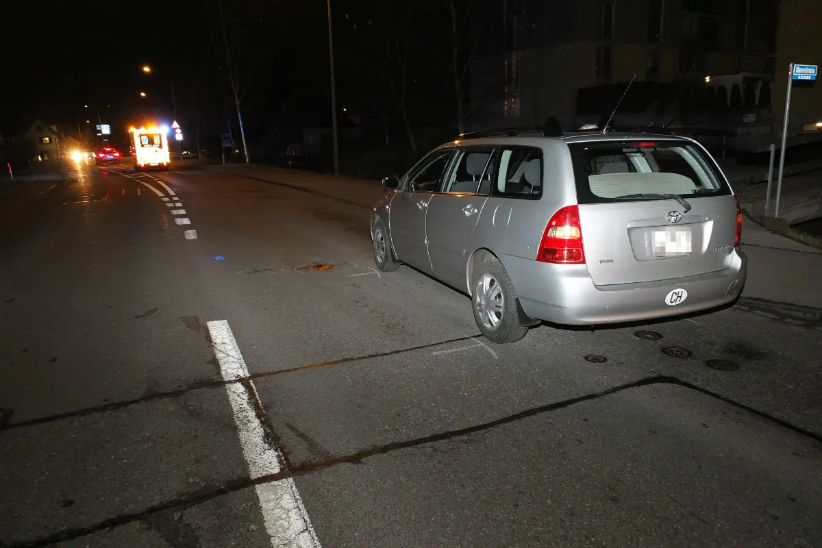 Altstätten SG - 82-Jährige im Auto fährt 85-jährigen Fussgänger an