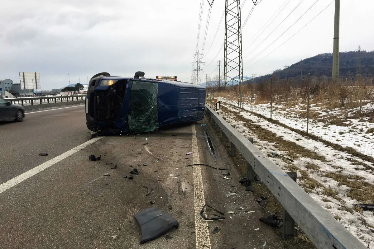 Bilten GL - Schleuderpartie auf der Autobahn