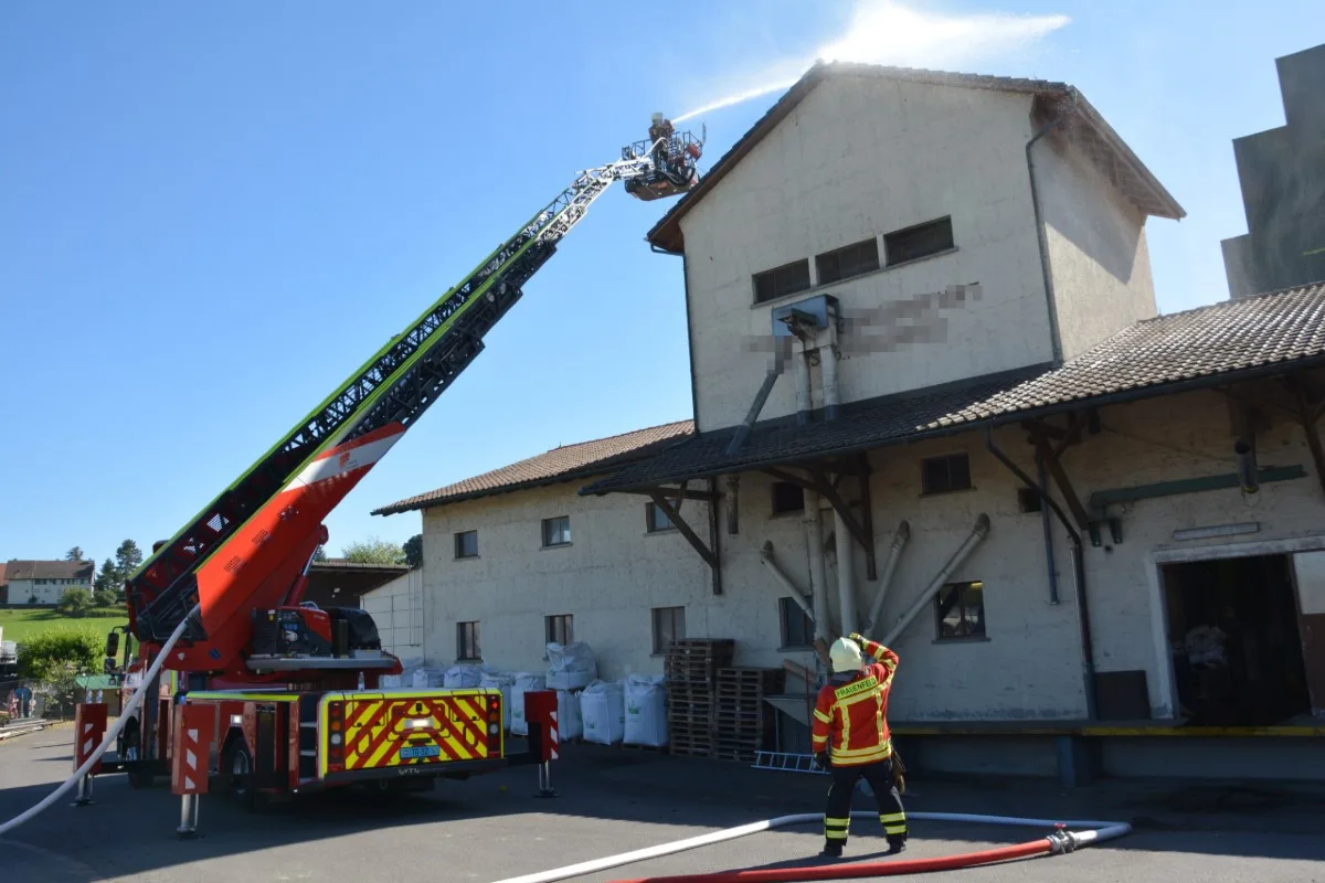 Gachnang TG - Brand in Grastrocknungsanlage