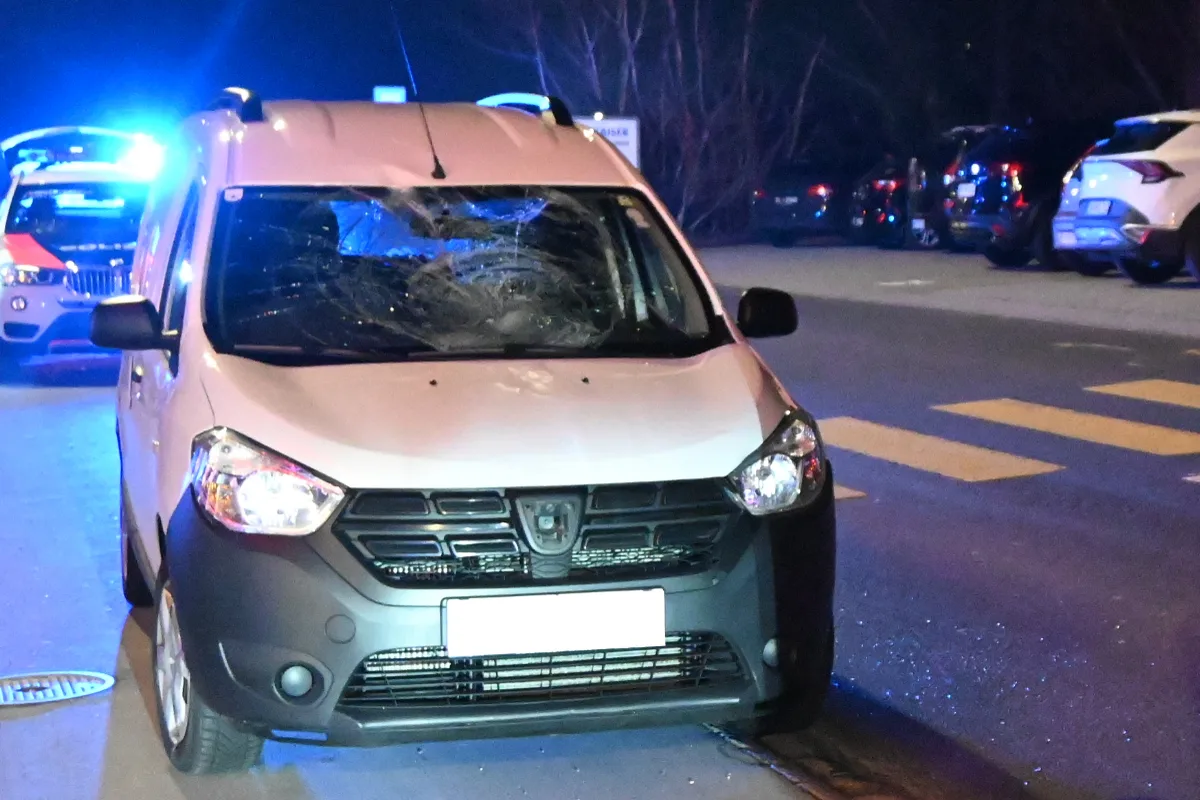Schaanwald FL - Zwei Fussgänger von Auto erfasst 