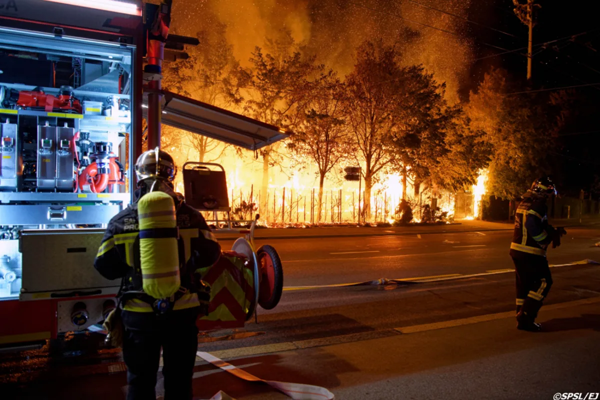 Lausanne VD - Brand der Sportanlagen Bois-Gentil