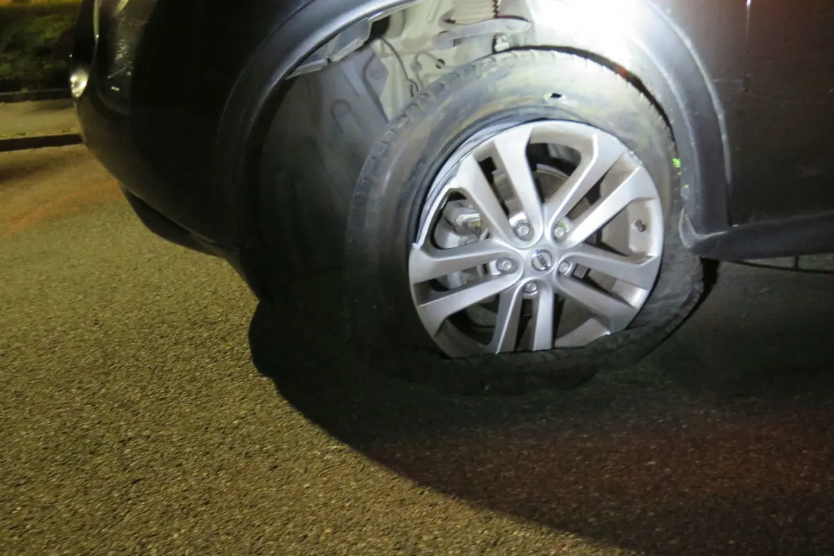 Allschwil BL - Alkoholisierte Autofahrerin baut Selbstunfall