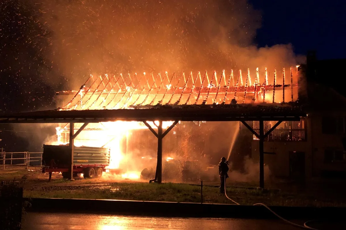 Andwil TG - Pferdestall durch Feuer zerstört!