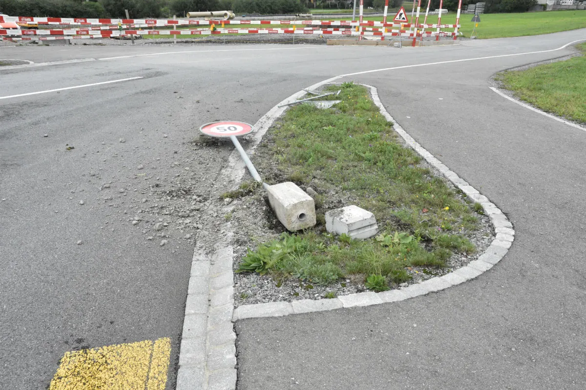 Schaan FL - Nach Selbstunfall abgehauen - Zeugenaufruf
